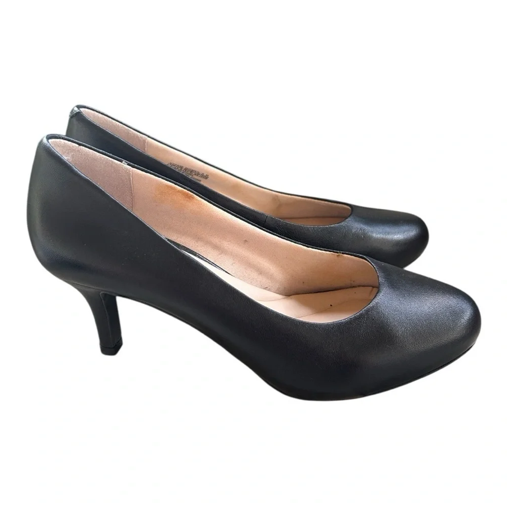 Rockport seven to 7 Classic Black leather Women's Pumps sz 7 worn once - Picture 3 of 4